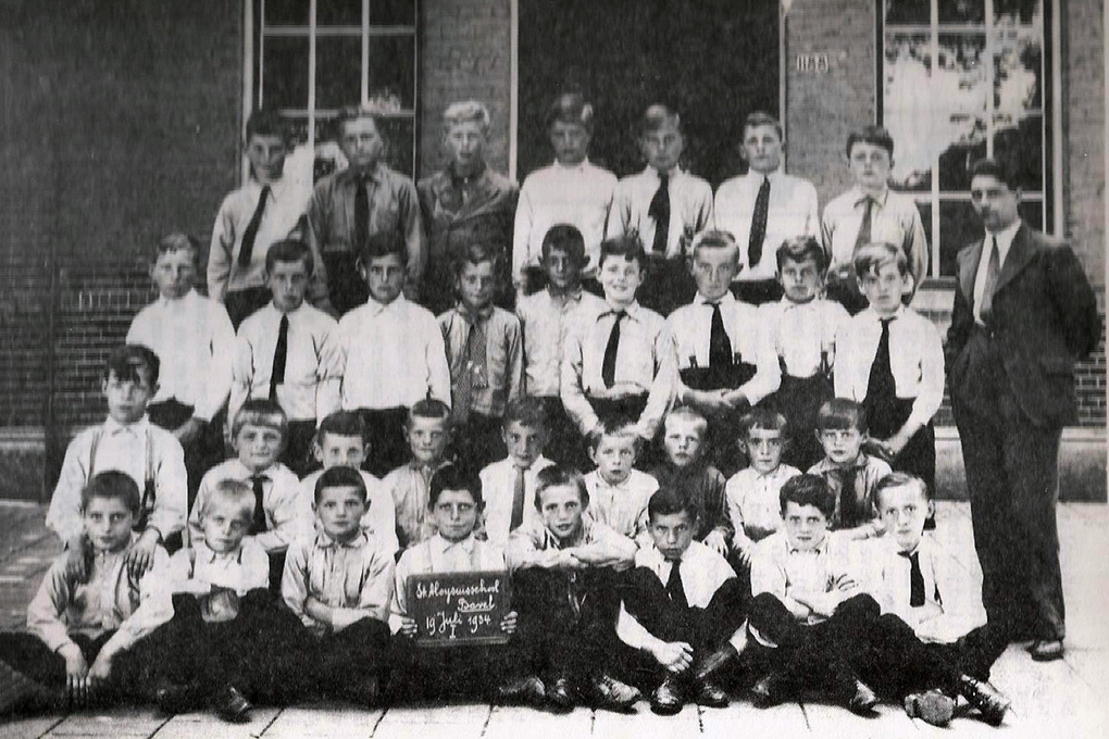 st.aloysius jongensschool bavel 1934.